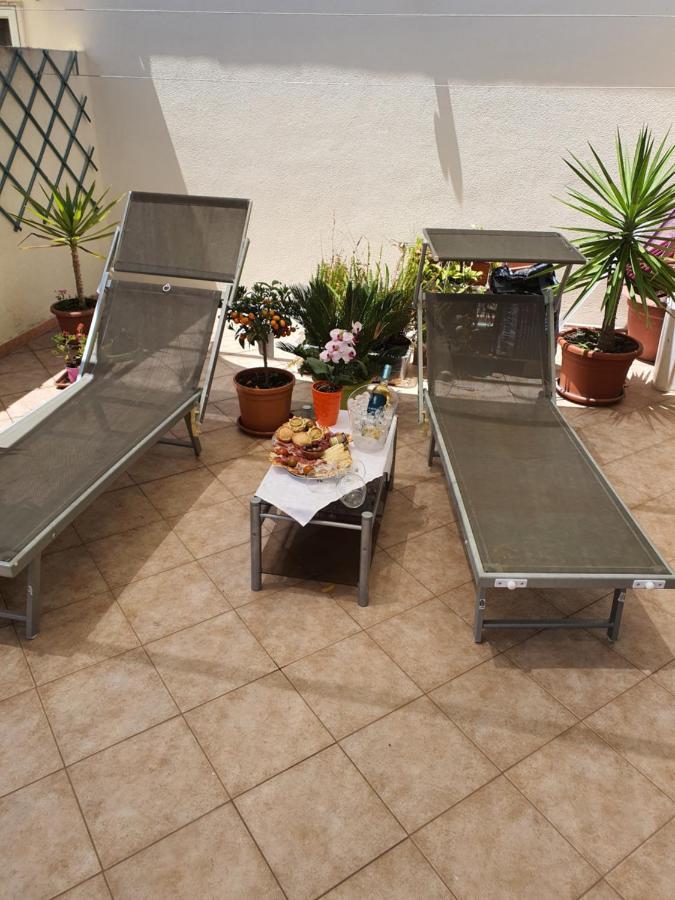 B&B La Terrazza Ассеміні Екстер'єр фото